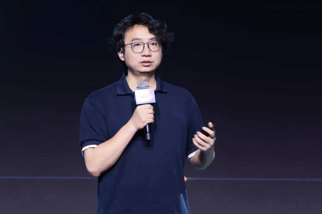 千问办公CEO陈宇森