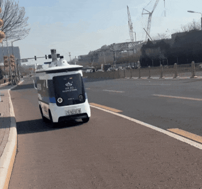 ▲ 无人驾驶巡逻车。图 / 作者供图