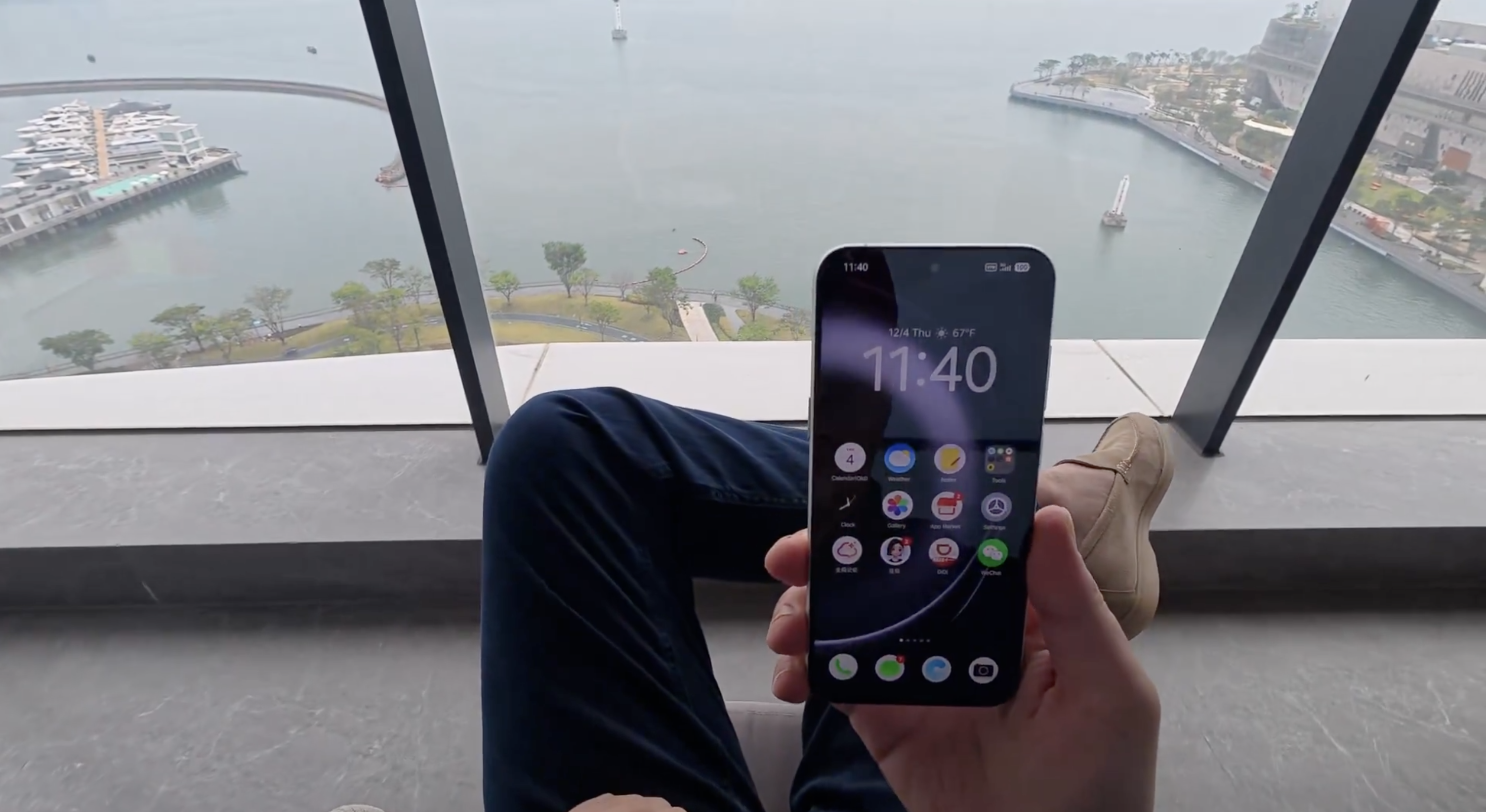 豆包手机助手让海外炸锅，歪果仁：这是第一款真正意义上的智能手机