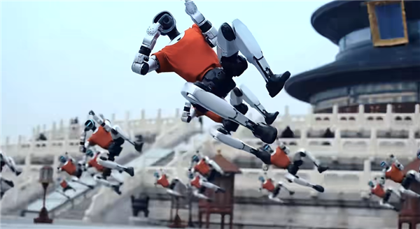50台宇树G1机器人空降天坛!红袍加身大秀武术 堪比科幻大片