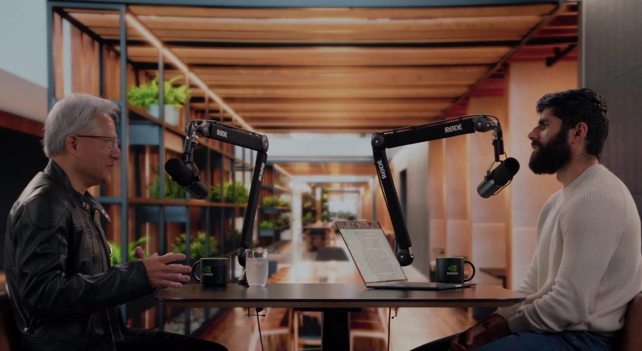 黄仁勋：即便没有AI浪潮，英伟达凭借加速计算仍能成长为行业巨头