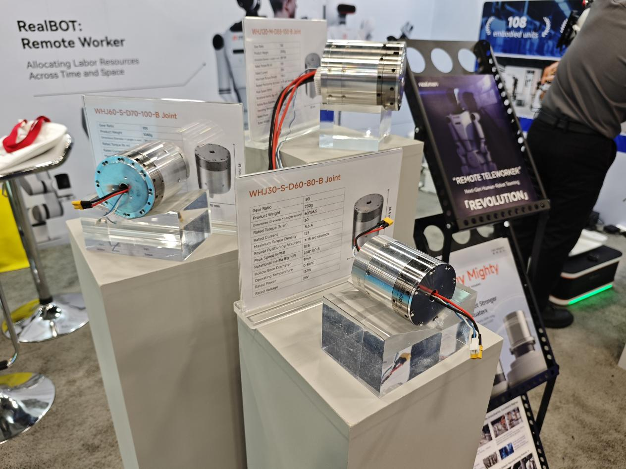 睿尔曼亮相CES 2026:公司机械臂平均无故障运行50000小时