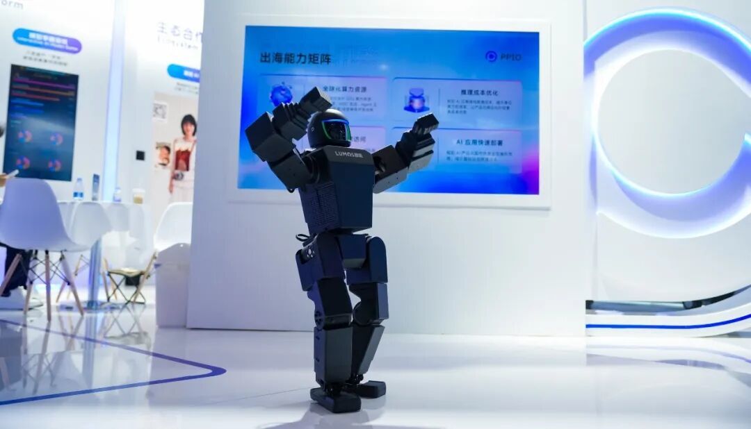 鹿小明跳舞,图片来源:鹿明机器人