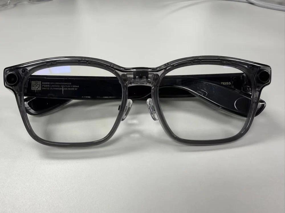 AI眼镜的火 烧到了车圈