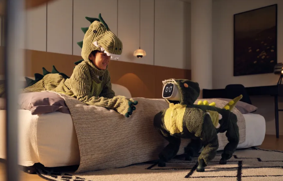 9988元!Vbot发布首款无需遥控机器狗“大头BoBo”