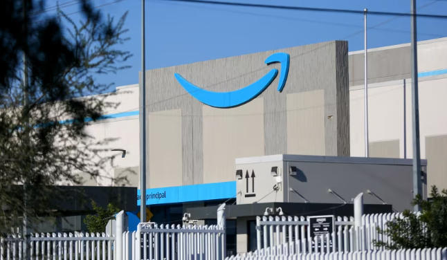 亚马逊官宣裁员1.6万：AI取代白领正在成为现实