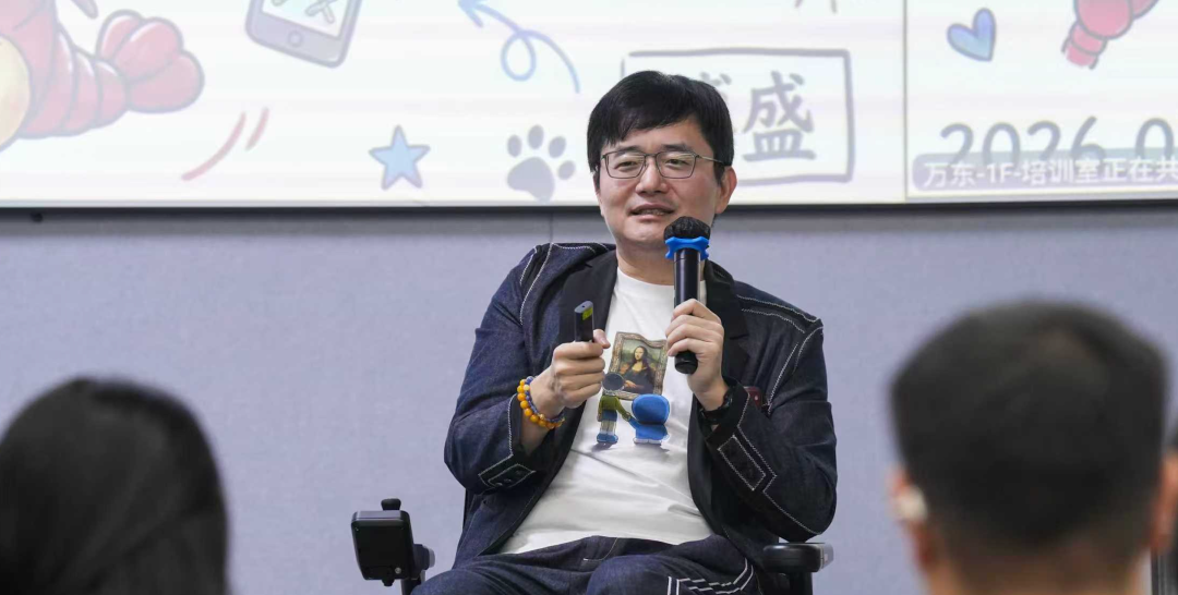 对话傅盛：深度“养虾”14天，未来能保住的饭碗是“水管工”