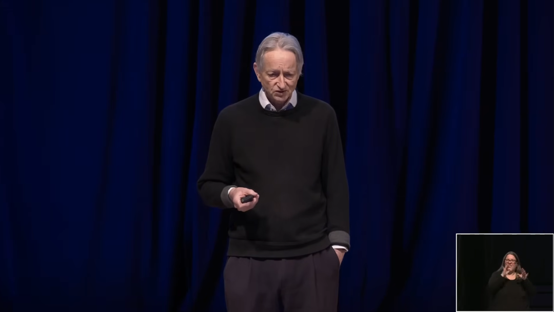 警钟敲响！Hinton 最新万字演讲：怒怼乔姆斯基、定义“不朽计算”、揭示人类唯一生路