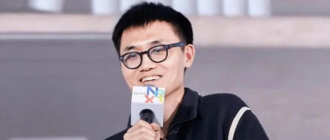 曝林俊旸创业！首轮估值136亿|Qwen|千问|Hugging Face|阿里巴巴|阿里_手机新浪网