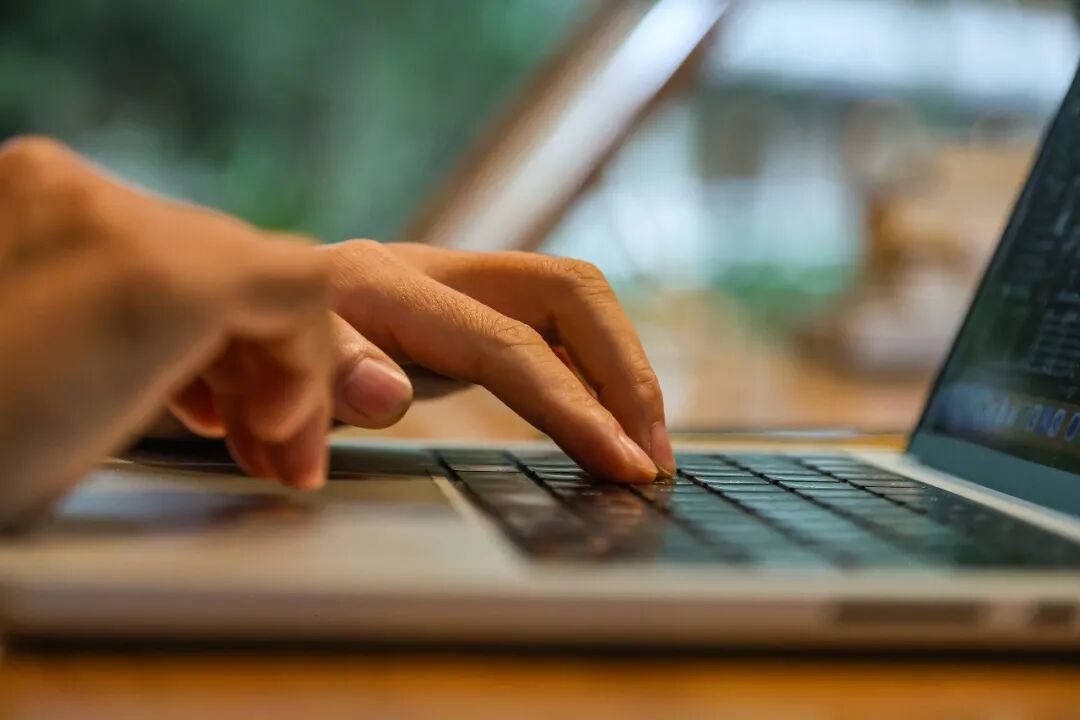 Vibecoding兴起，程序员被“卷”到了