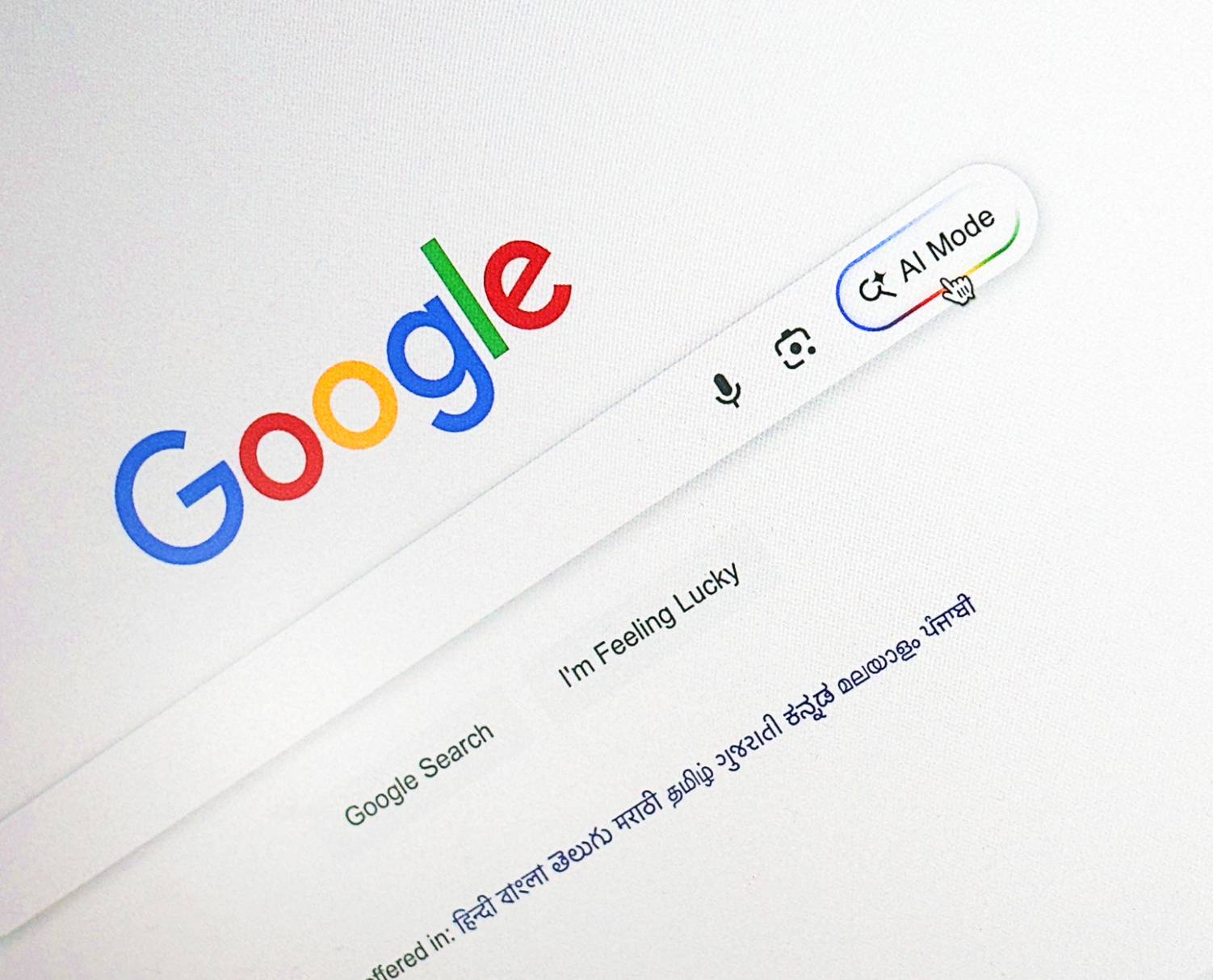 谷歌对OpenAI步步紧逼：开始在搜索中测试合并两大AI新功能