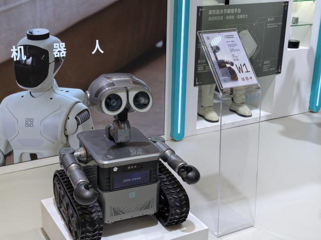 图片来源：雷科技 AWE 报道团