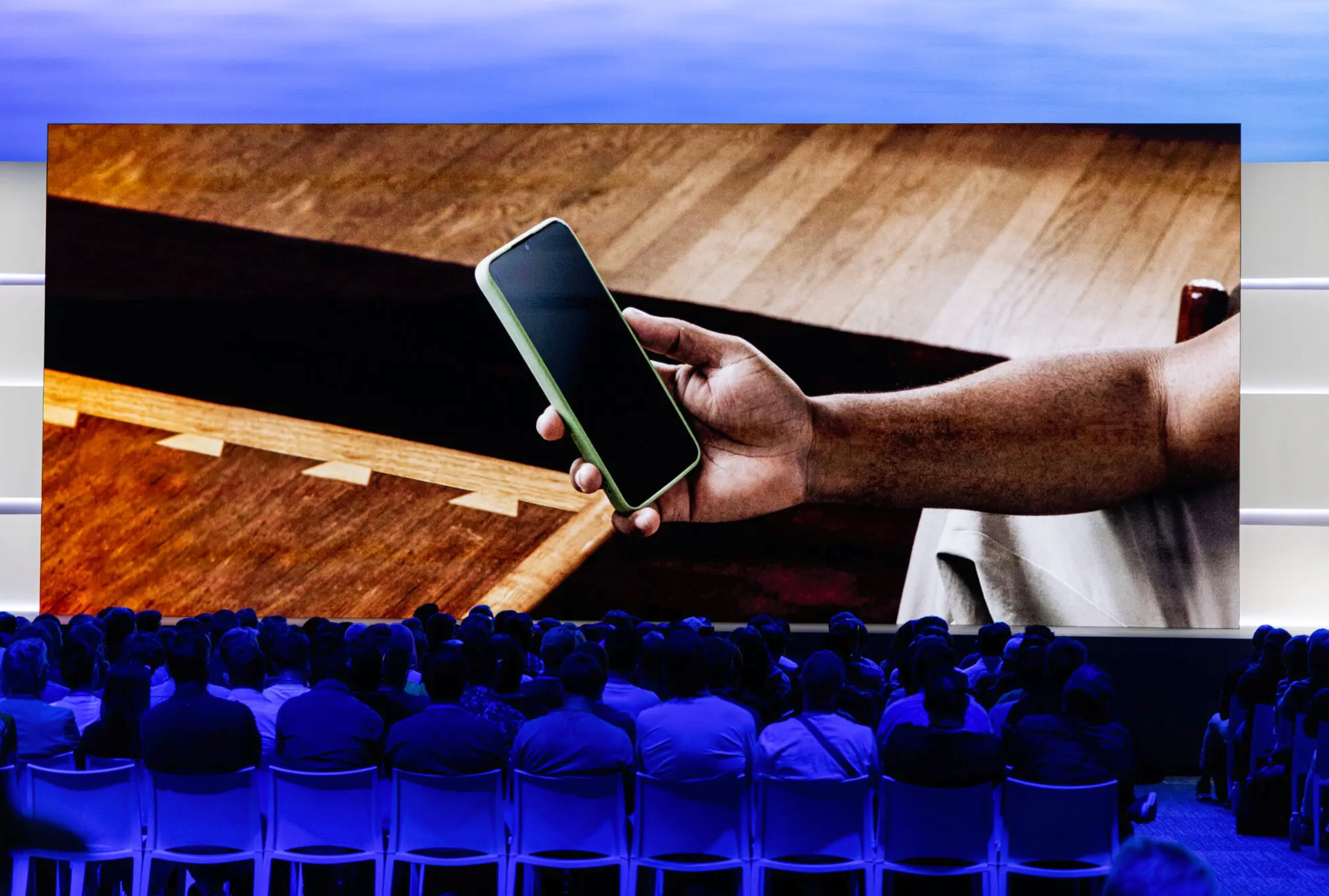 纽约时报：美国AI研究仍依赖中国人才 否则硅谷公司将落后