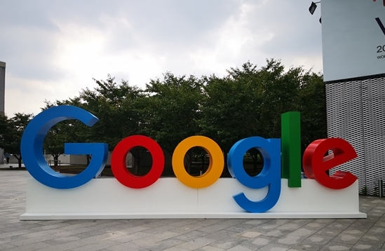 谷歌推出耳机实时翻译测试版:引入Gemini高级功能