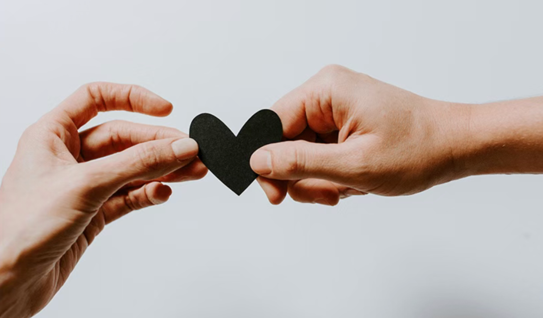 AI的24小时心理陪伴，可能是一场“灾难”