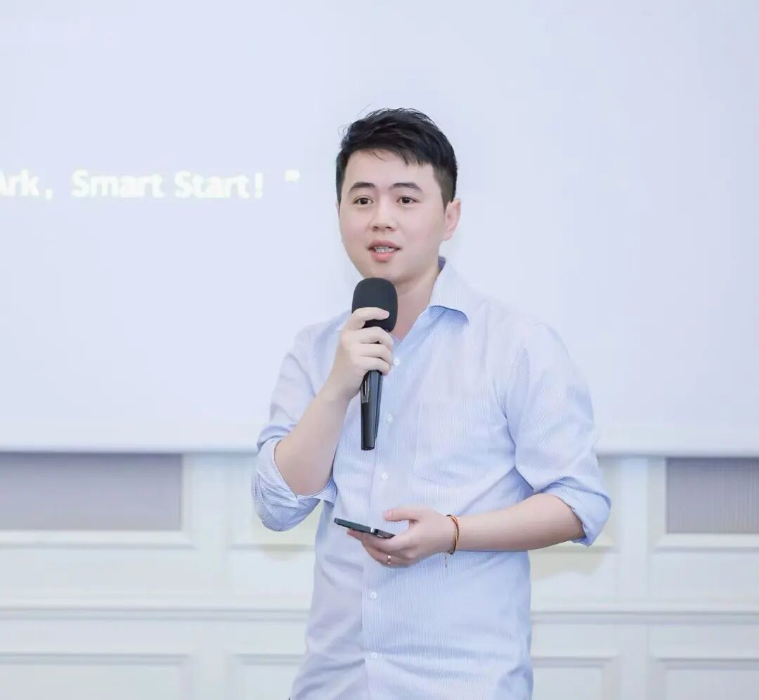 △无界方舟创始人曾晓东