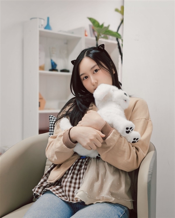 会撒娇能成长！科沃斯毛团陪伴机器人图赏