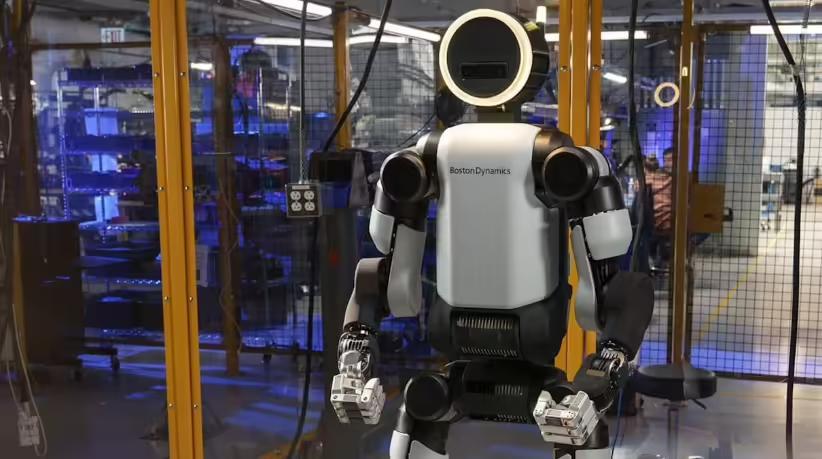 波士顿动力CES 2026发布Atlas人形机器人量产版本，首先发货现代汽车和谷歌DeepMind